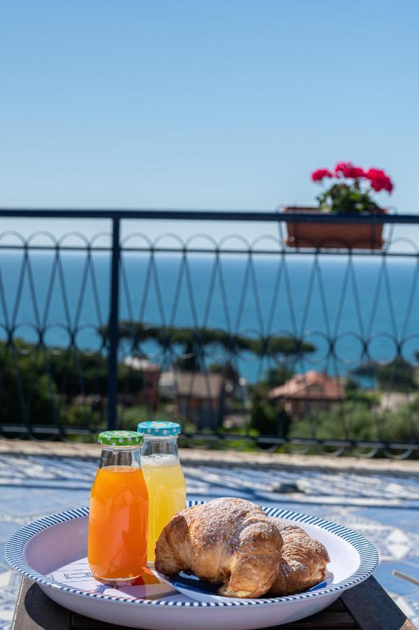 Bed and Breakfast Gli Archi Sul Mare Gaeta Exterior foto